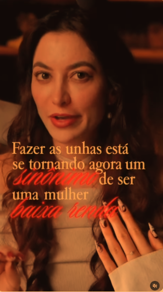 Reel original de Liz sobre fazer as unhas e ser uma mulher baixa renda